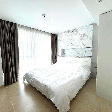 2 Bedrooms Near Pattaya Beach Экстерьер фото