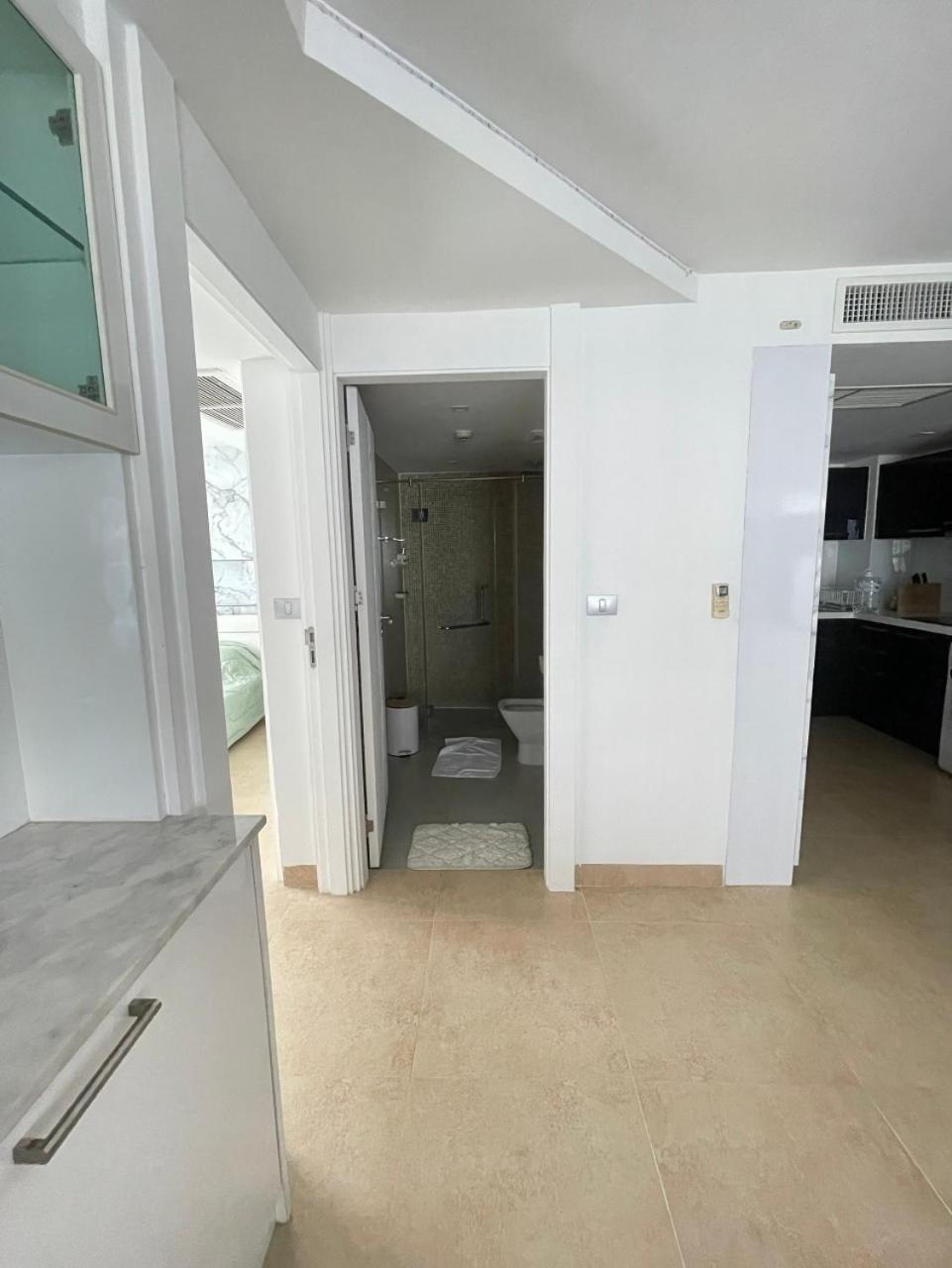 2 Bedrooms Near Pattaya Beach Экстерьер фото